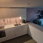 Modern And Cozy, Location