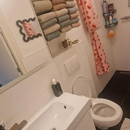 Modern And Cozy, Location Apartamento *